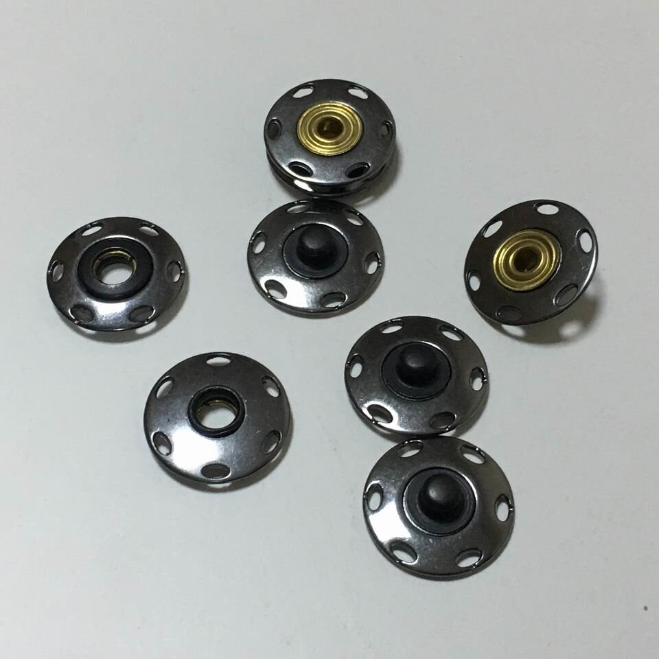 Кнопки темно-бронзовые  металлические 20 мм
